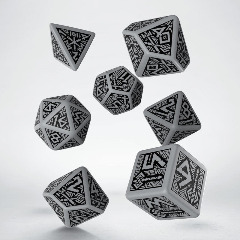 Dados Dwarven Gray & black Dice Set
